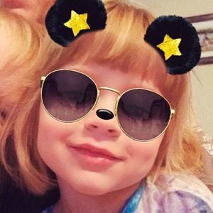 Meet your Posher, Rebecca